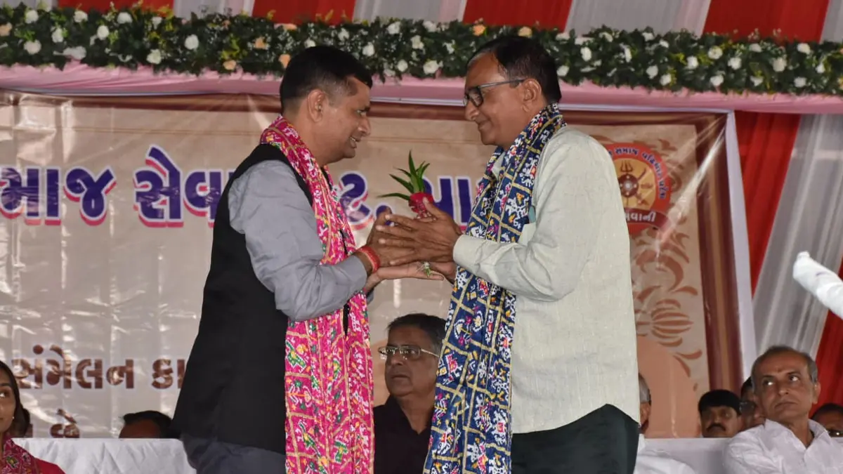 Patan News: સમી ખાતે નાડોદા રાજપૂત સમાજનું ભવ્ય સ્નેહ મિલન: દાતાઓ, વિદ્યાર્થીઓ અને મહિલાઓનું સન્માન