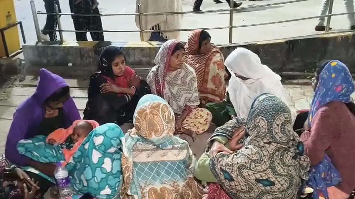 Vadodara News: ગોરવામાં ટેમ્પો ચાલકે નિંદ્રાધીન પરિવારને કચડ્યો, 4 શ્રમજીવીને ગંભીર ઇજા, ચાલક સહિત બેની અટકાયત