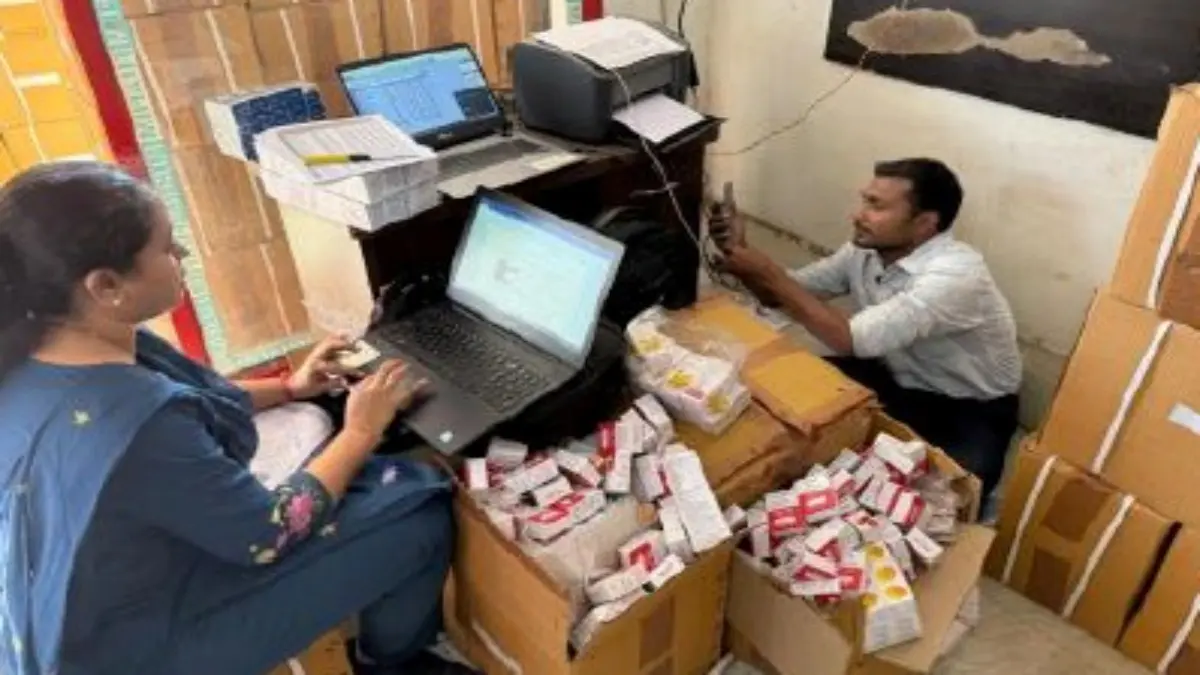 ahmedabad-unlicensed-drug-business-busted-in-rs-40-lakh-goods-seized-667265