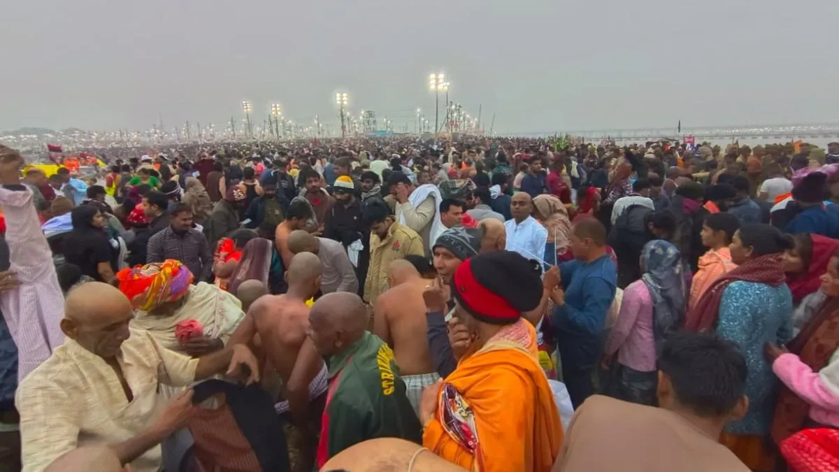 magh-mela-2026-paush-purnima-snan-sangam-devotees-prayagraj-667112