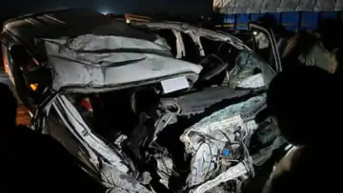 Botad: રાણપુરમાં ટ્રકની અડફેટે ઈકો કારનો કચ્ચરઘાણ, કુંડળી ગામે મજૂરીએ જતાં 3 શ્રમિકોના મોત; 4ની હાલત નાજુક