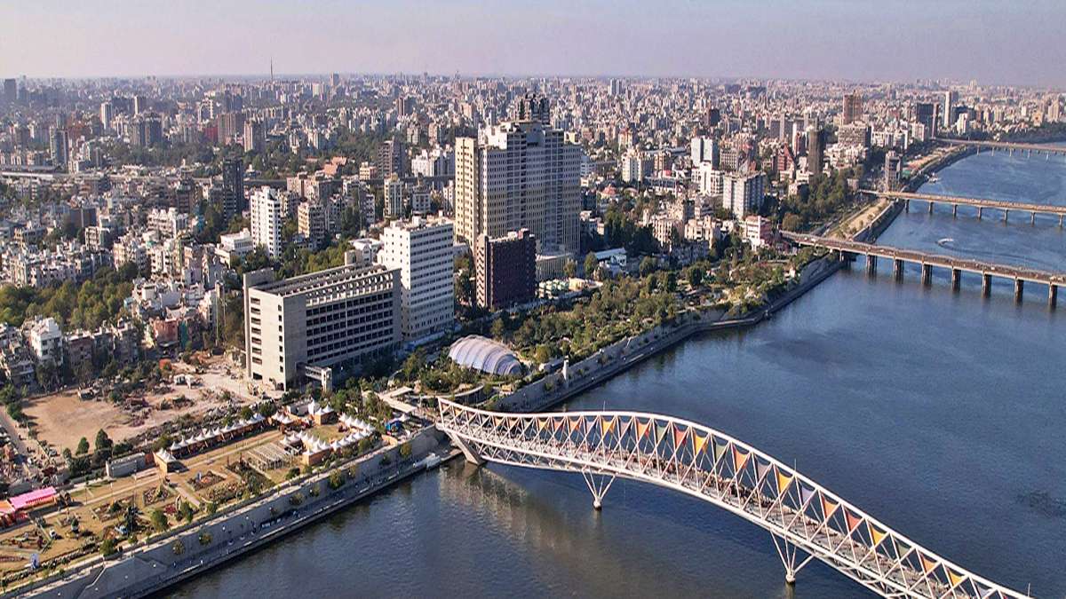 new-vip-road-will-be-built-towards-olympic-village-in-ahmedabad-auda-and-amc-will-transform-6-km-road-at-a-cost-of-80-crores-667150