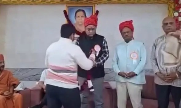 Anand News: અમેરિકામાં સ્થાયી થયેલા તારાપુરના NRI દાતાનું ભૂમિદાન, કોલેજ નિર્માણ માટે 11 કરોડની જમીન દાનમાં આપી