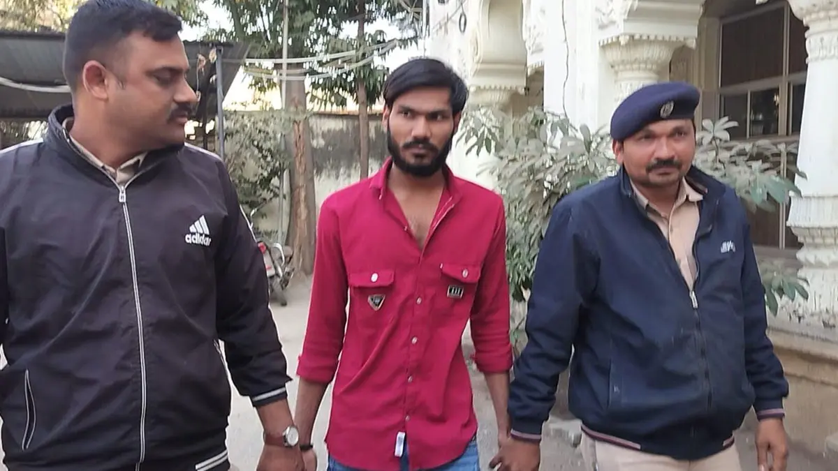 ભાવનગરના બુધેલમાં માતાને ભગાડી જનારા પ્રેમીના હત્યારા પુત્રને આજીવન કેદની સજા