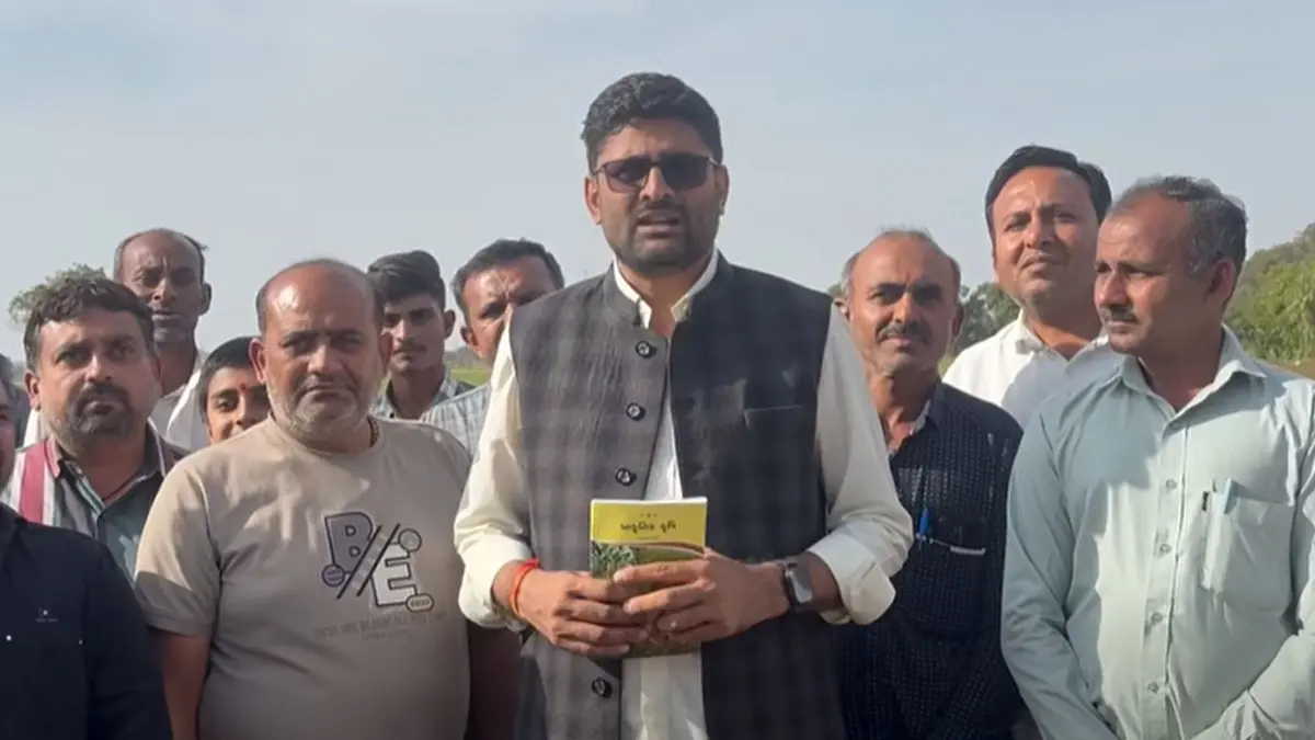 ખેડૂતલક્ષી બેઠકમાં ગોપાલ ઇટાલિયાની હાજરી, કહ્યું- વિસાવદર–ભેંસાણના ઓર્ગેનિક ફાર્મિંગ કરતા ખેડૂતો માટે પ્લેટફોર્મ ઊભું કરવા પ્લાનિંગ કરાશે