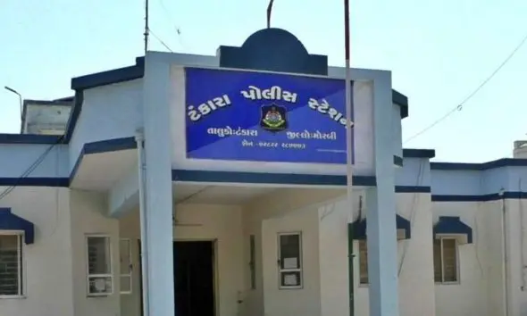 Morbi News: પિતા સાથેની અદાવતમાં 2 વર્ષના માસૂમ પર સૃષ્ટિ વિરુદ્ધનું કૃત્ય, ટંકારા પોલીસે ગણતરીના કલાકોમાં નરાધમને દબોચ્યો