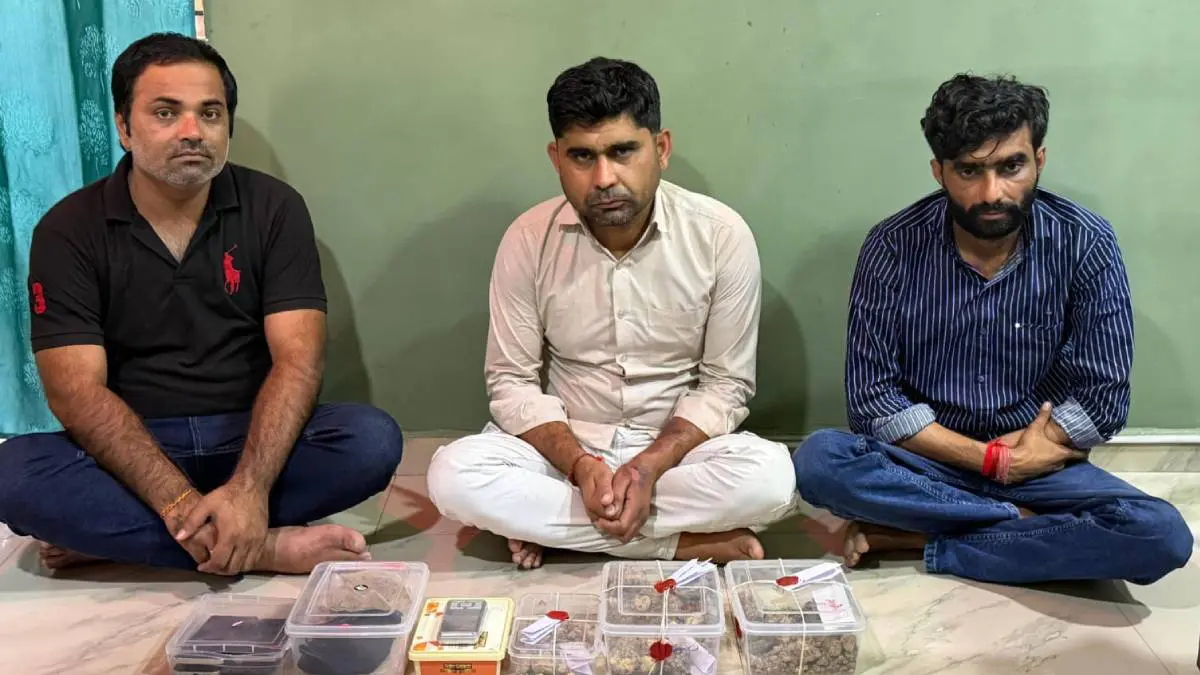 Surat: સ્ટેટ મોનિટરિંગ સેલનો ડીંડોલીમાં દરોડો, રૂ. 31.60 લાખના એમડી ડ્રગ્સ સાથે 3 પેડલર ઝડપાયા