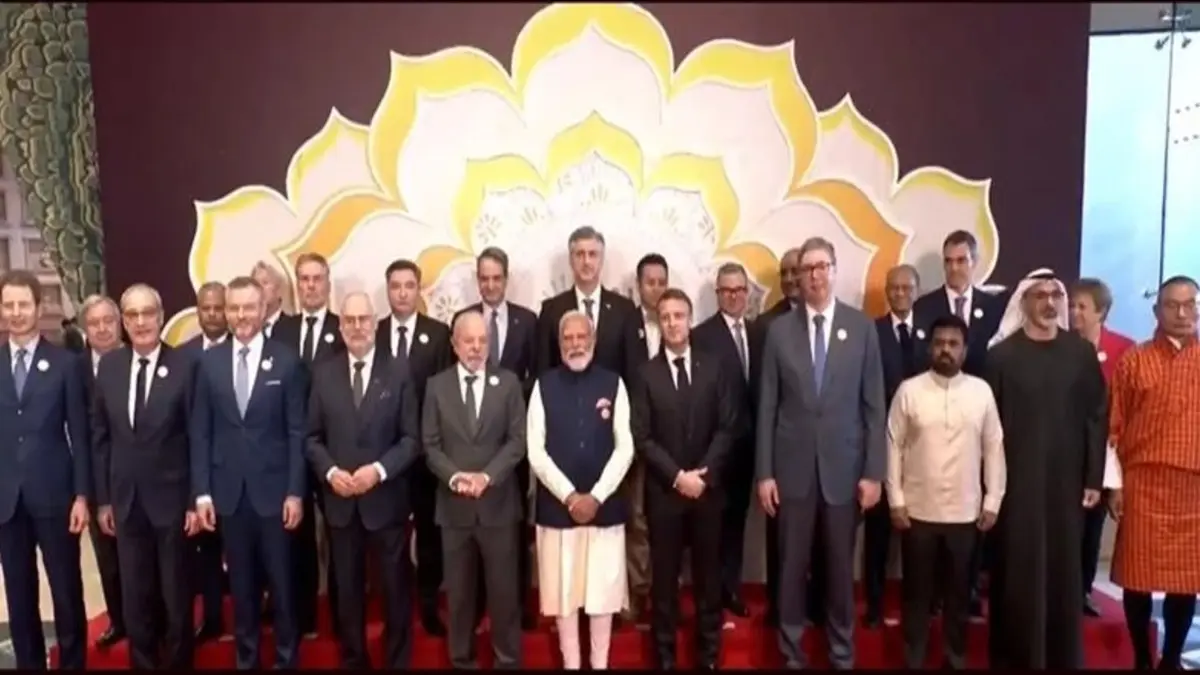 india-ai-impact-summit-2026-sundar-pichai-and-sam-altman-seen-with-pm-modi-worlds-leading-tech-leaders-in-delhi-695097