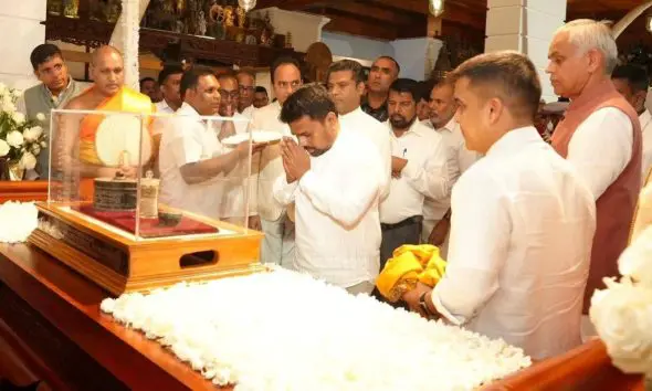 ભગવાન બુદ્ધના પવિત્ર અવશેષો શ્રીલંકા પહોંચ્યા; ગુજરાતમાં દેવનીમોરીથી મળ્યા હતા, કોલંબોના મંદિરમાં થશે પ્રદર્શીત