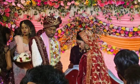 crime-news-love-affair-turns-violent-bride-shot-in-wedding-mandap-in-bihar-watch-video