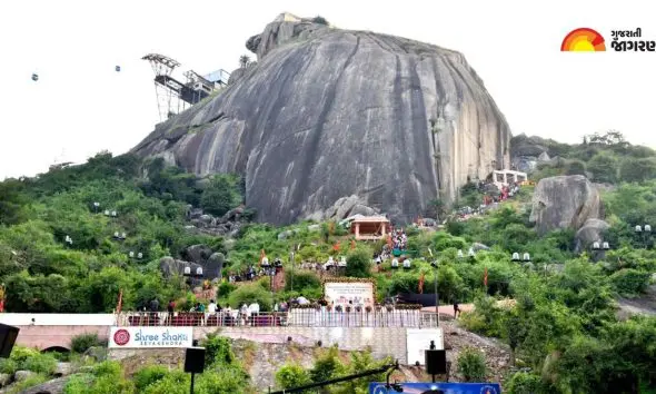 Ambaji: ગબ્બર પર્વતની રોપ-વે સેવા 6 દિવસ માટે બંધ, મેન્ટેનન્સ કામગીરીને પગલે લેવાયો નિર્ણય; પાવાગઢ રોપ-વે આજથી શરૂ