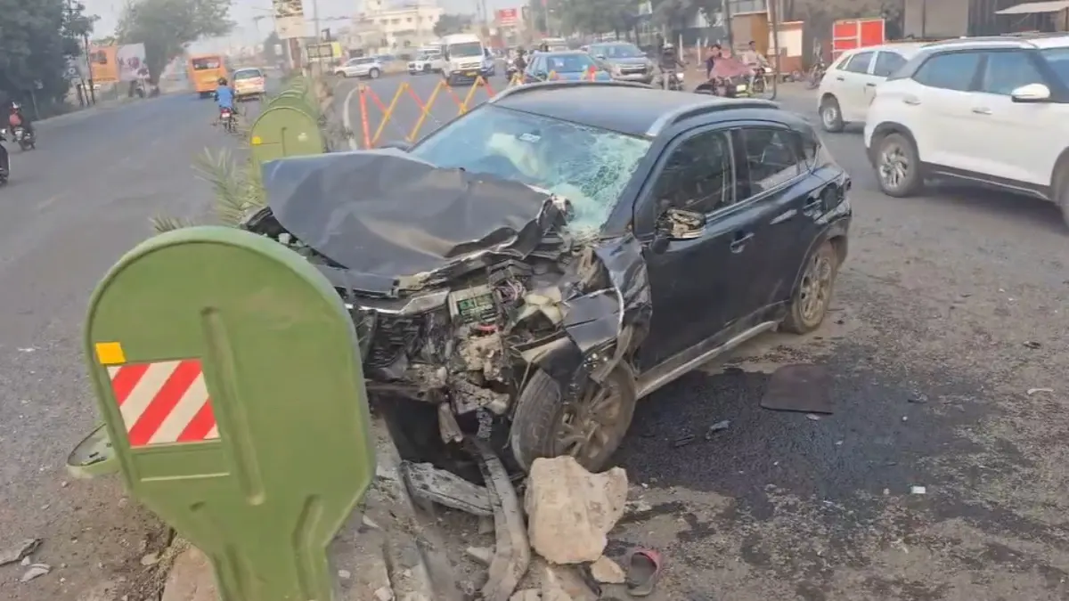 gandhidham-driver-hit-vehicle-and-four-people-on-tagore-road-two-people-died-687444