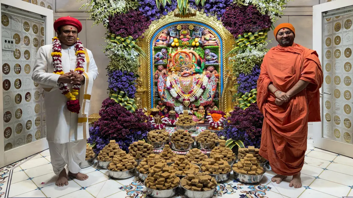 shri-kashtbhanjandev-hanumanji-embroidery-work-and-floral-designs-wagah-decoration-687746