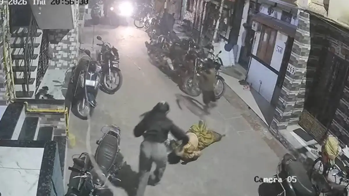 surat-limbayat-shock-mother-and-daughter-fall-from-under-construction-building-cctv-captures-terrifying-moment-696258