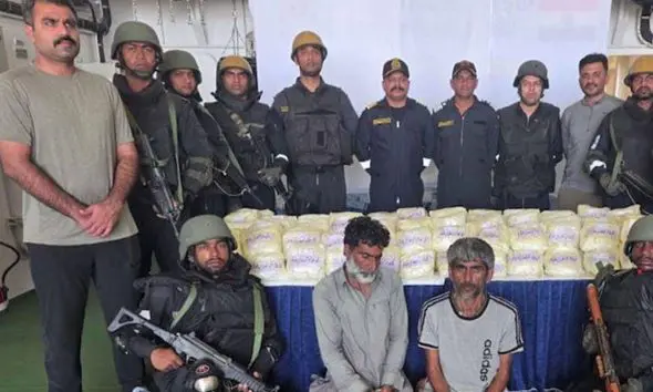 ગુજરાત એટીએસ અને કોસ્ટ ગાર્ડની કાર્યવાહીઃ પોરબંદર નજીક દરિયામાંથી ઝડપાયું 200 કિલો ડ્રગ્સ