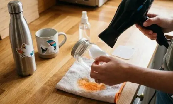 Sticker removal tips: નવી વસ્તુઓ પરથી હઠીલા સ્ટીકરો દૂર કરવાના 5 જાદુઈ અને સરળ ઉપાયો