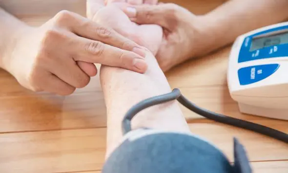 low-blood-pressure-can-be-dangerous-too-know-when-it-increases-heart-attack-risk