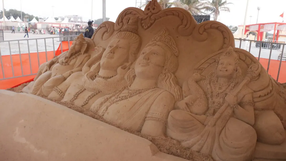 સોમનાથમાં મહાશિવરાત્રી પર્વની તૈયારીઓ પૂરજોશમાંઃ 60 ટન રેતીમાંથી તૈયાર થયેલા રેતશિલ્પ શ્રદ્ધાળુઓ નિહાળશે