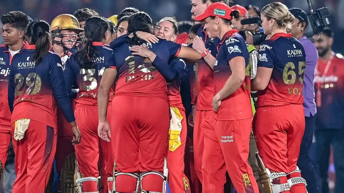 WPL 2026 Final: દિલ્હીનું ચોથી વખત ચેમ્પિયન બનવાનું સ્વપ્ન ચકનાચૂર, RCBએ સતત બીજી વખત ટ્રોફી પર કબજો કર્યો