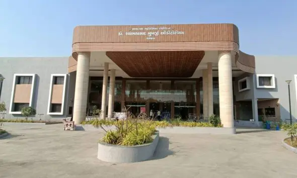 amc-community-halls-in-ahmedabad-see-7458-bookings-earn-rs-13-81-crore-during-wedding-season