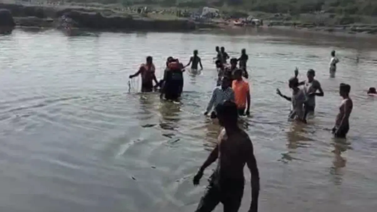 Porbandar: રાણા રોજીવડા ગામમાં કરુણ ઘટના, નેસડા તળાવમાં ન્હાવા પડેલા બે તરુણોના ડૂબી જવાથી મોત