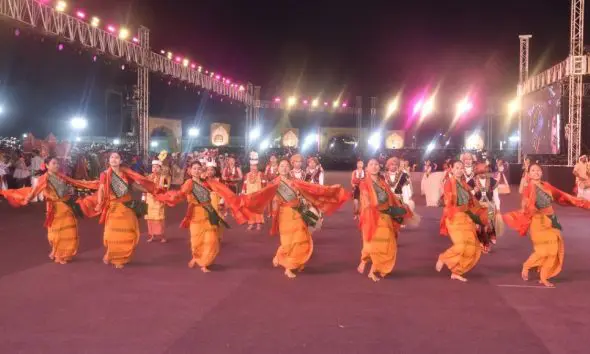 માધવપુર ઘેડ મેળાનો ભવ્ય પ્રારંભ: પૂર્વોત્તર અને ગુજરાતના કલાકારોએ સર્જ્યો સાંસ્કૃતિક સંગમ; ‘એક ભારત શ્રેષ્ઠ ભારત’ના સંકલ્પ સાથે માધવપુર વિશ્વના નકશા પર ચમકશે