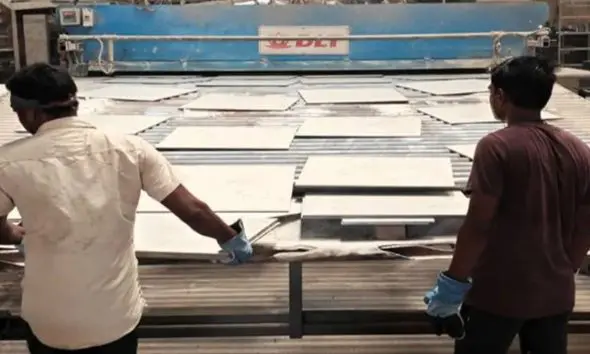 મોરબી પર ‘યુદ્ધ’ની માર: ઈરાન-ઈઝરાયેલ સંઘર્ષે સિરામિક હબની કમર તોડી, સેંકડો એકમોને તાળા