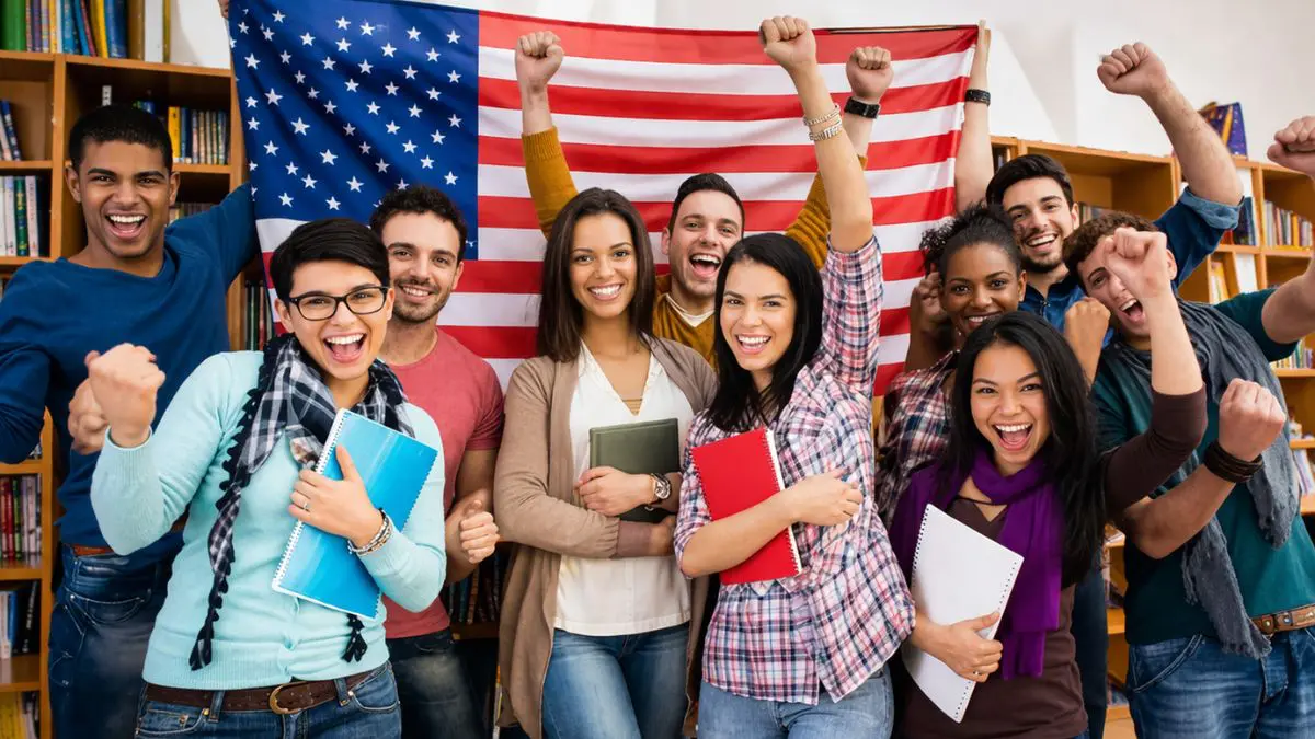 Opinion: અમેરિકનો ભારતીયોથી ડરે છે, તેમને રોકવા પણ અમેરિકા માટે નુકસાનકારક છે