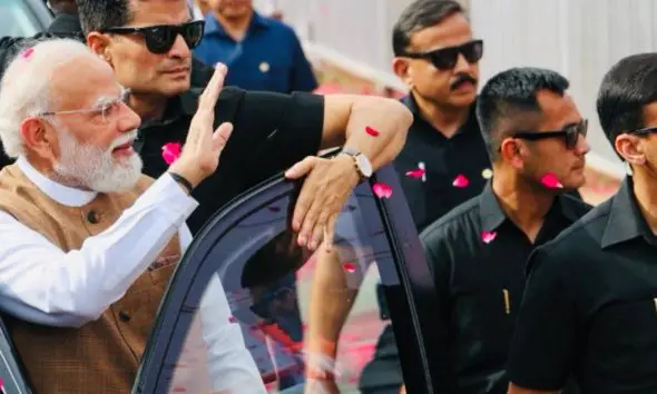 વાવ-થરાદની ધરતી પરથી વડાપ્રધાનના વિપક્ષ પર પ્રહાર- 'ભય અને અફવા ફેલાવીને દેશ તોડનારાઓથી જનતાને સાવધ રહેવાની જરૂર'