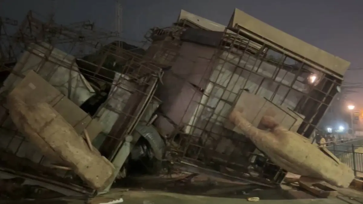 સુરતમાં સમી સાંજે વાતાવરણમાં પલટોઃ ધૂળની આંધીએ શહેરને ઘમરોળ્યું, પર્વત પાટિયામાં ભારે પવનથી મનપાનું બોર્ડ પડતાં નીચે ઉભેલા યુવકનું મોત