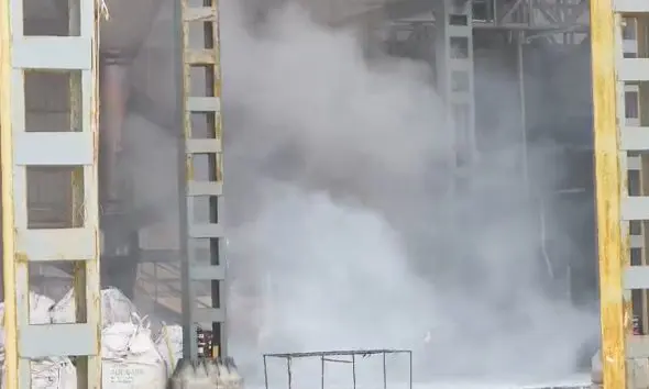 Bharuch News: પાનોલી GIDCની કંપનીમાં ટ્રાયલ રન સમયે પ્રચંડ બ્લાસ્ટ સાથે આગ; પતરાં હવામાં ઉડ્યા, એક મહિલા ઈજાગ્રસ્ત