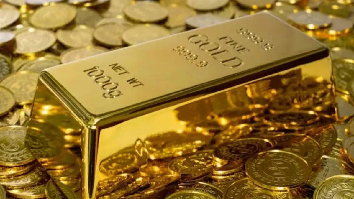 Gold Silver Price Crash: સોનું 9000 તો ચાંદી 10,000 રુપિયા થઈ સસ્તી; એક્સપર્ટે કહ્યું- હજુ ઘટશે ભાવ!