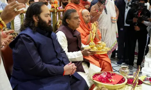 સાળંગપુરધામમાં અત્યાધુનિક ગૌશાળા બનશેઃ અનંત અંબાણીના જન્મદિને પરિવારે હનુમાનજીના ચરણોમાં રૂ. 10 કરોડની ગૌ-સેવા અર્પણ કરી