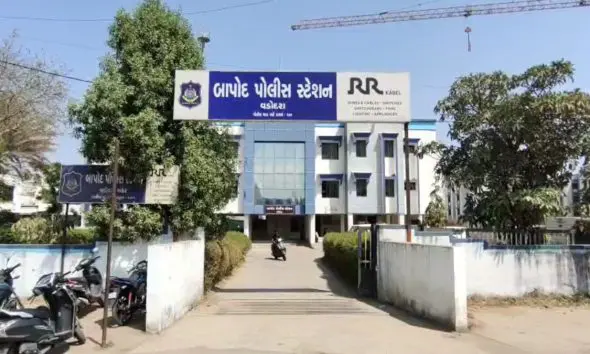 વડોદરા ભાજપમાં ભડકો: વોર્ડ-5 ના હોદ્દેદારો વચ્ચે ‘જંગ’, જાનથી મારવાની ધમકી આપ્યાનો આક્ષેપ; પોલીસ ફરિયાદ નોંધાઈ