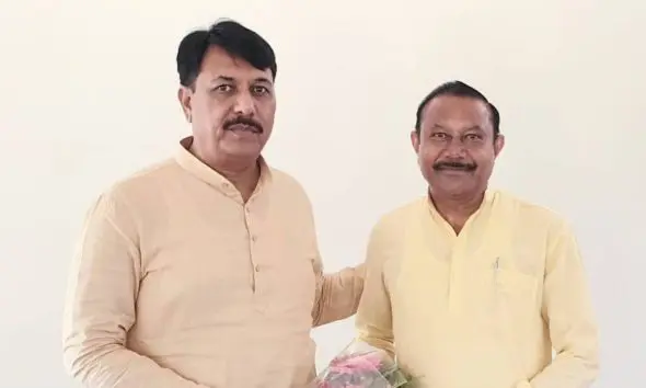 ઉમરેઠ વિધાનસભા બેઠકની પેટાચૂંટણીઃ કોંગ્રેસે અનુભવી ભૃગુરાજસિંહ ચૌહાણને મેદાનમાં ઉતાર્યા, ભાજપના હર્ષદ પરમાર સામે જામશે જંગ