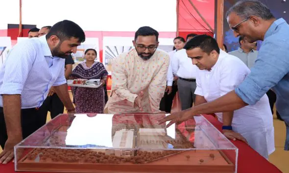 Surat News: નાયબ મુખ્યમંત્રી હર્ષ સંઘવીના હસ્તે ફાઉન્ટેનહેડ સ્કૂલ દ્વારા મલગામા ખાતે અદ્યતન કેમ્પસનું ભૂમિપૂજન કરવામાં આવ્યું