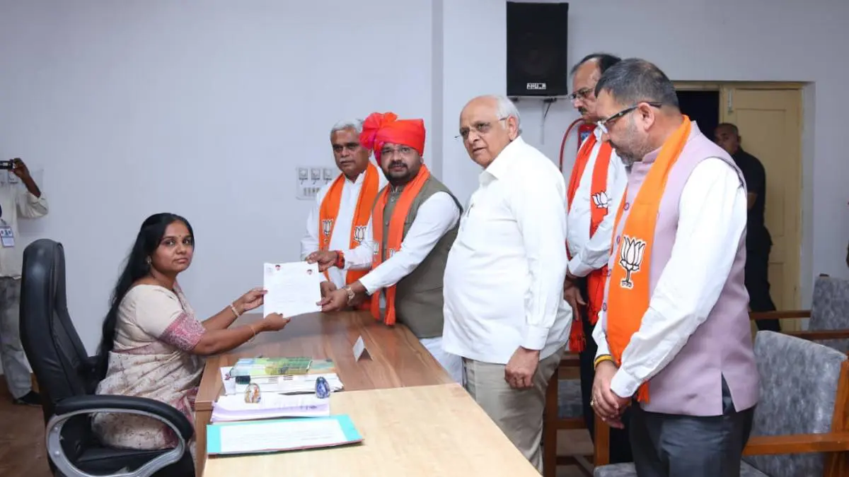 anand-news-bjp-candidate-harshad-parmar-files-nomination-in-presence-of-cm-patel-for-umreth-bypolls-721777