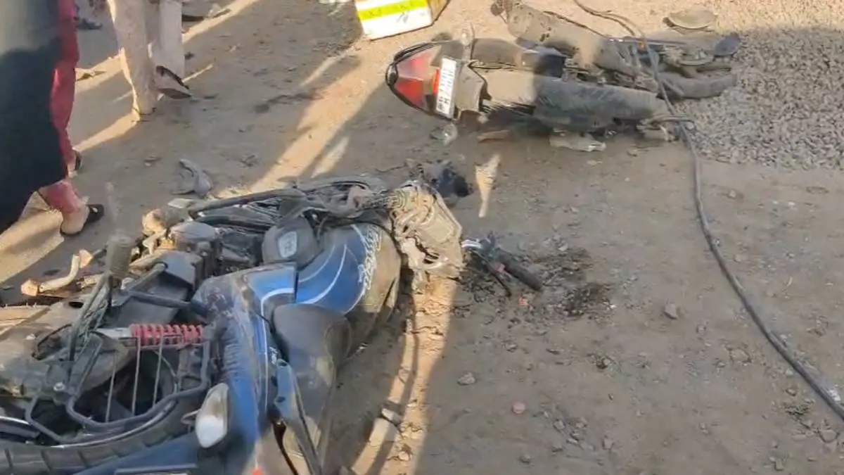 Surat: કોસંબામાં માંતેલા સાંઢની માફક દોડતા ડમ્પરે બે બાઈકને અડફેટે લીધા, પિતા-પુત્રી સહિત 3ના મોત