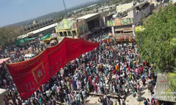 ચોટીલા ડુંગરે ચૈત્રી પૂનમે 1.50 લાખ શ્રદ્ધાળુઓ ઉમટ્યા, પદયાત્રીઓ માટે 150થી વધારે કેમ્પોમાં સેવા કામગીરી