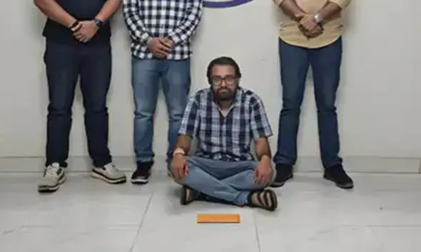 ગાંધીનગરમાં લક્ઝુરિયસ કારમાં ચાલતા IPL સટ્ટાનો પર્દાફાશ, મહેસાણાનો બુકી ઝડપાયો