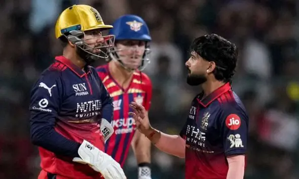 IPL 2026: IPLમાં ફરી મોબાઇલ ફોન પર વિવાદ, RR પછી RCBના સ્ટારે કરી આવી હરકત