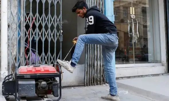 પાકિસ્તાનમાં વીજ સંકટ: ઈંધણની અછતને કારણે દરરોજ 2 કલાકના પાવર કાપની જાહેરાત