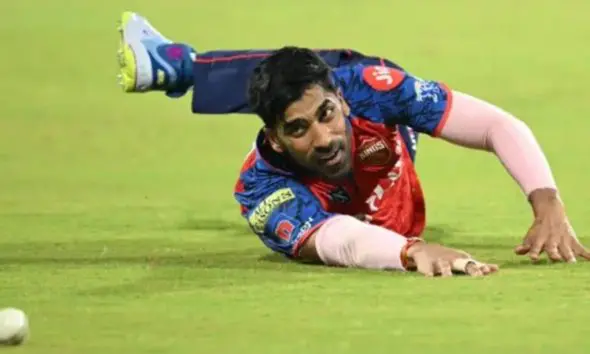 ipl-2026-memes-goes-viral-on-social-media-after-shashank-singh-drops-an-easy-catch