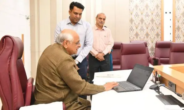 self-enumeration-in-census-2027-receives-huge-response-more-than-2-36-lakh-aware-citizens-filled-the-forms-themselves