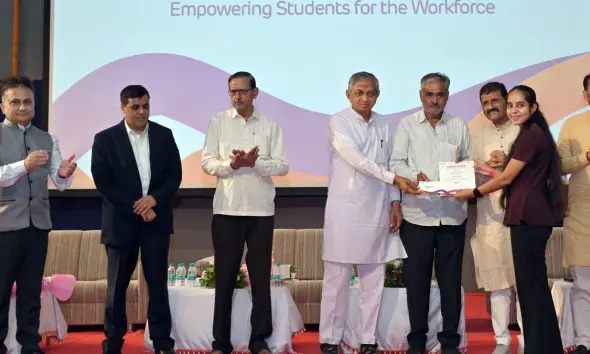 adani-skills-and-education-gujarat-government-partner-to-transform-11-itis-in-kutch