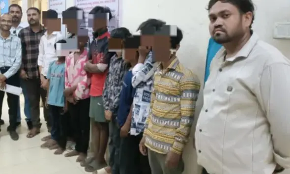 surat-news-varachha-muktidham-society-child-laborers-rescued-by-task-force