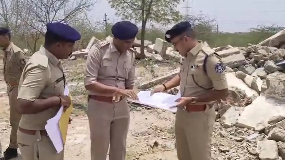 kutch-news-police-station-built-on-government-land-encroached-upon-by-the-accused-on-the-highway-in-adesar