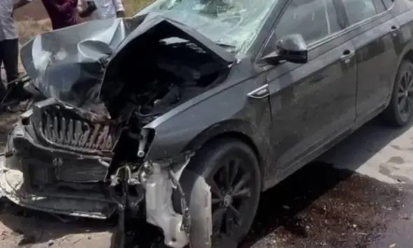 rajkot-accident-girl-death-4-injured-after-crashing-car-into-tree-near-gondal