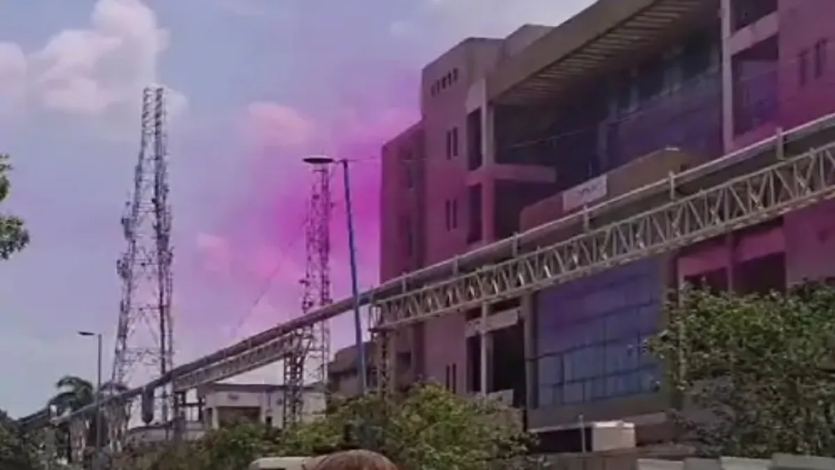 ankleshwar-gidc-dynamic-company-flash-fire-purple-smoke-bharuch-news