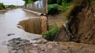 Kheda Rain: ગળતેશ્વર તાલુકામાં મેઘરાજાનું રૌદ્ર સ્વરૂપ, મહી કેનાલના બ્રિજમાં મોટું ગાબડું પડતા ગ્રામજનો મુશ્કેલીમાં